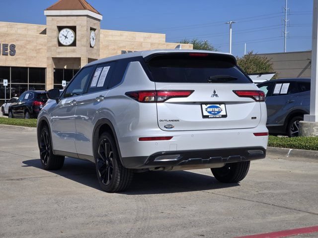 Used 2023 Mitsubishi Outlander SEL AWD/4WD image 6