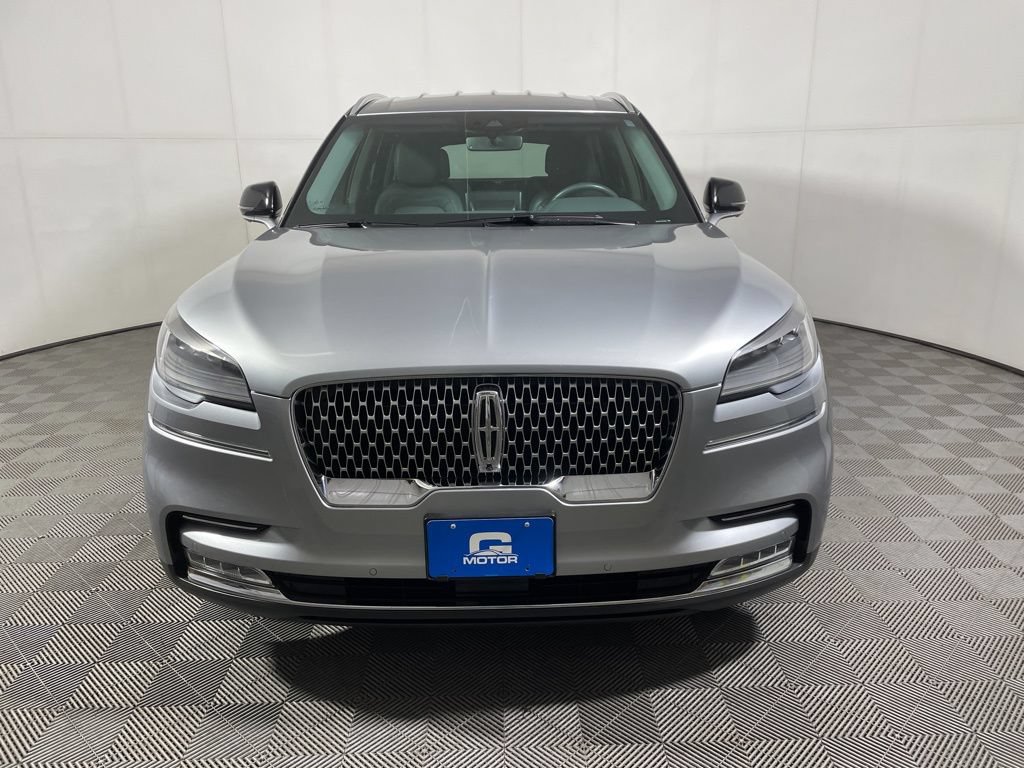 Used 2020 Lincoln Aviator Reserve AWD/4WD image 3