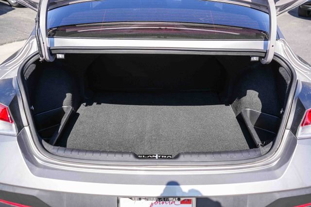 Certified 2024 Hyundai Elantra SE FWD image 26