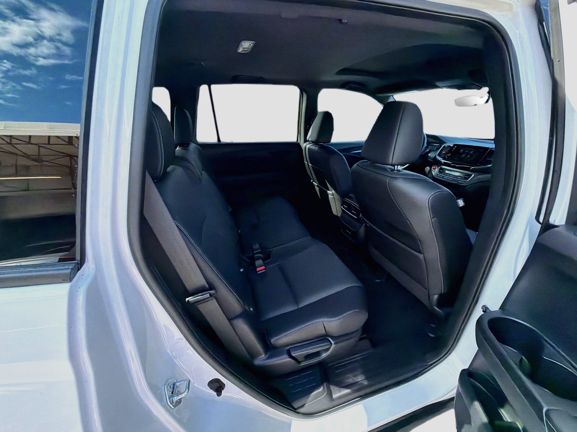 Certified 2025 Honda Passport EX-L image 28