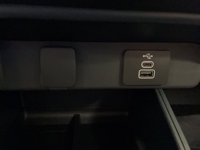 New 2026 Ford Maverick Lobo AWD/4WD image 28