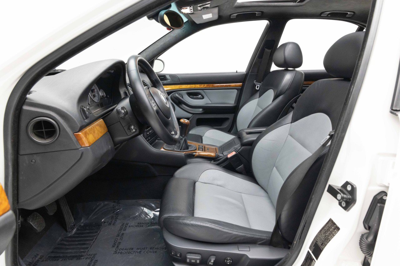 Used 2001 BMW M5 RWD image 28