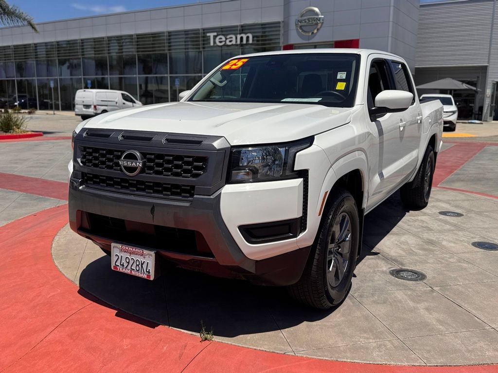 Certified 2025 Nissan Frontier SV RWD image 4