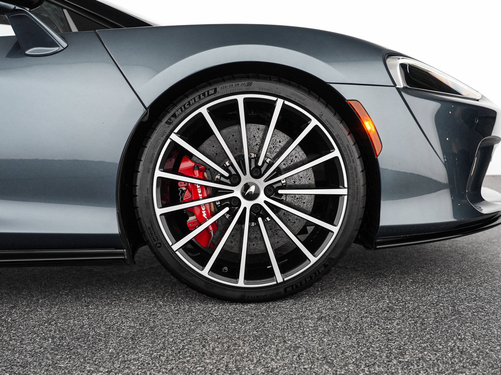 Used 2023 McLaren GT RWD image 37
