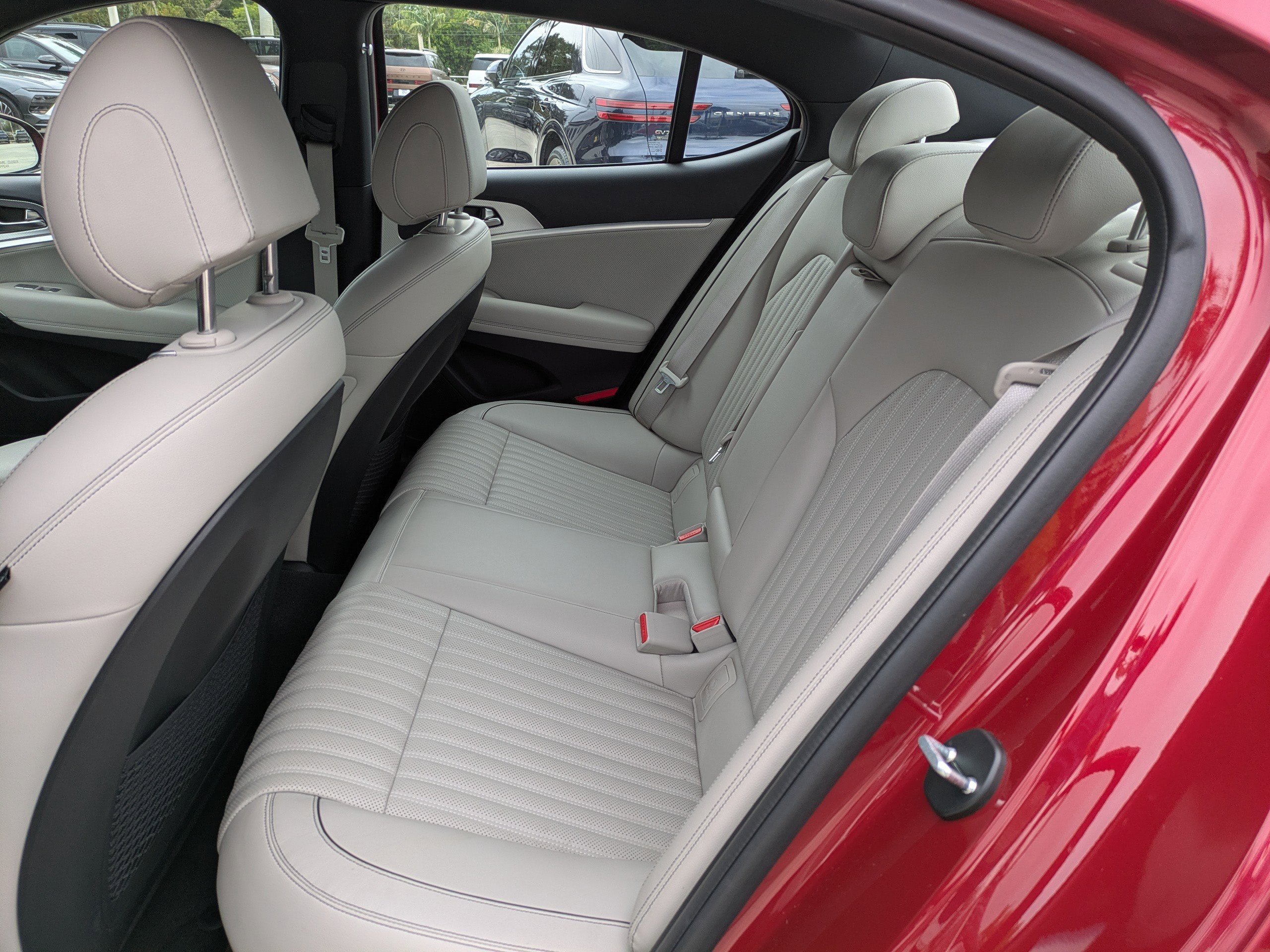 Certified 2022 Genesis G70 3.3T image 16