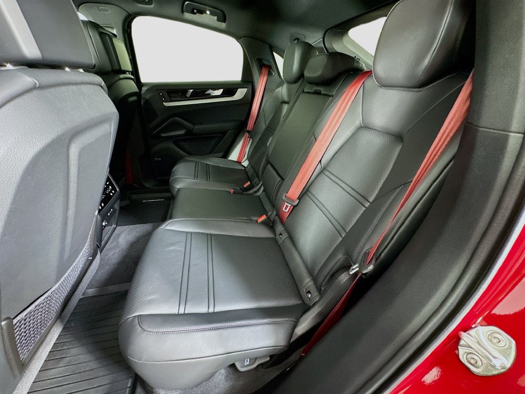 New 2026 Porsche Cayenne Coupe AWD/4WD image 23