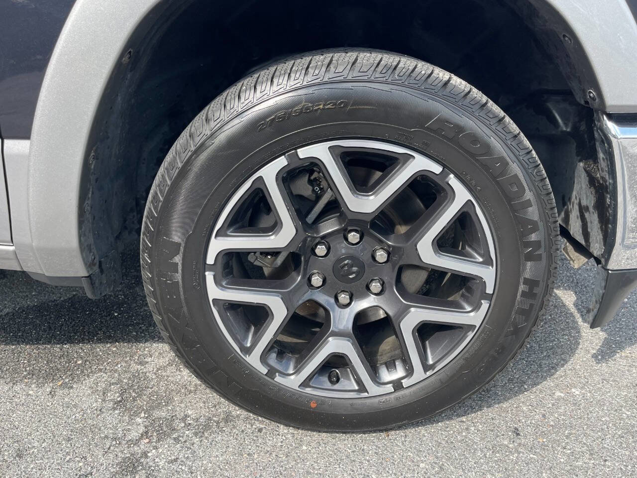 Used 2019 RAM 1500 Laramie image 11