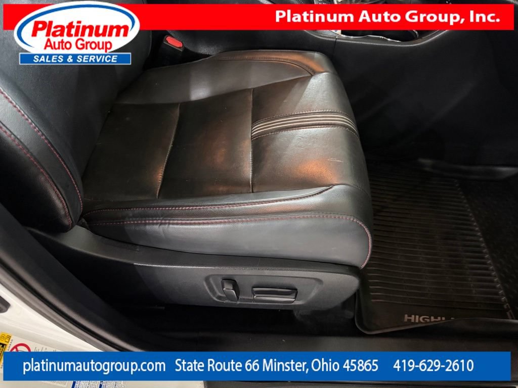 Used 2019 Toyota Highlander SE AWD/4WD image 59