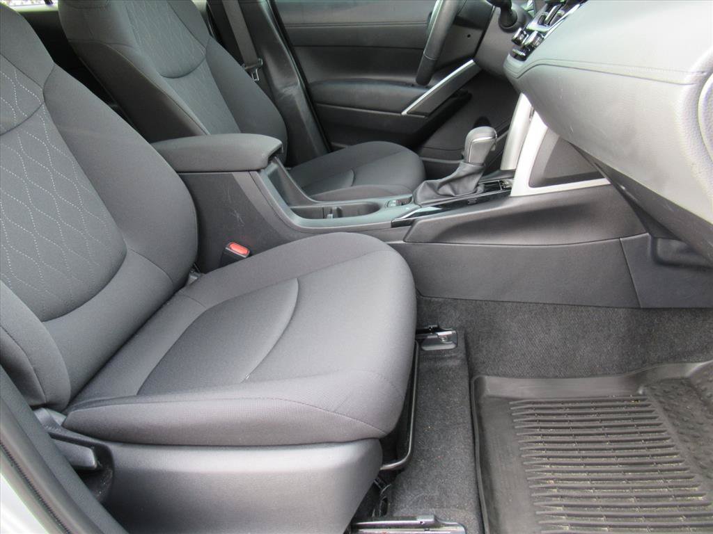 Used 2024 Toyota Corolla Cross LE FWD image 10