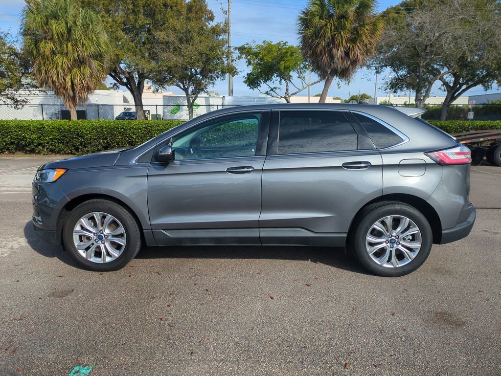 Used 2022 Ford Edge Titanium image 9