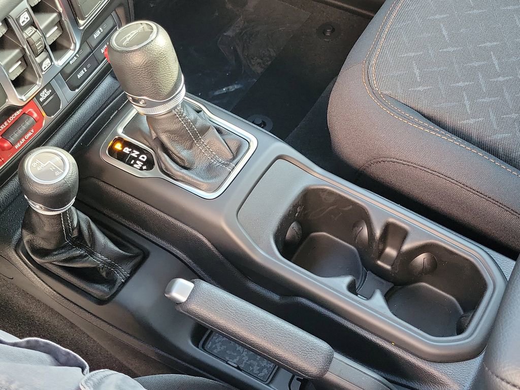New 2026 Jeep Gladiator Mojave AWD/4WD image 9