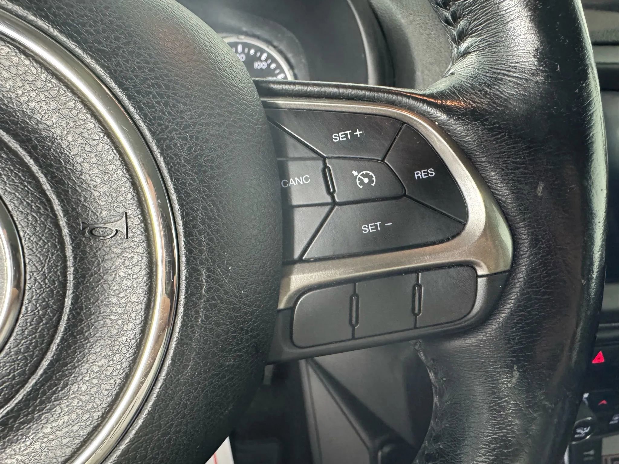 Used 2019 Jeep Renegade Limited w/ UConnect 8.4 Nav Group image 16