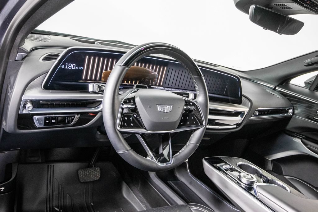 Used 2023 Cadillac Lyriq 2WD image 15