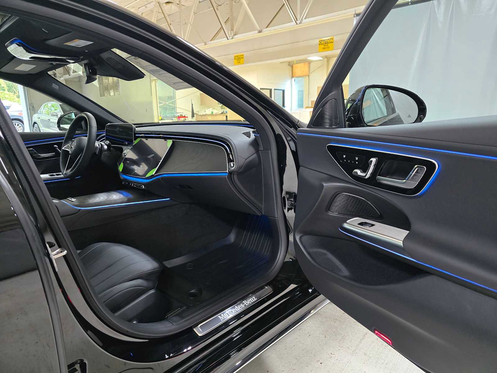 New 2026 Mercedes-Benz E 450 4MATIC Sedan image 13