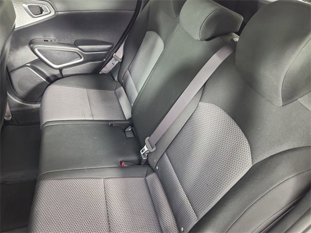 Used 2023 Kia Soul LX w/ LX Technology Package image 12