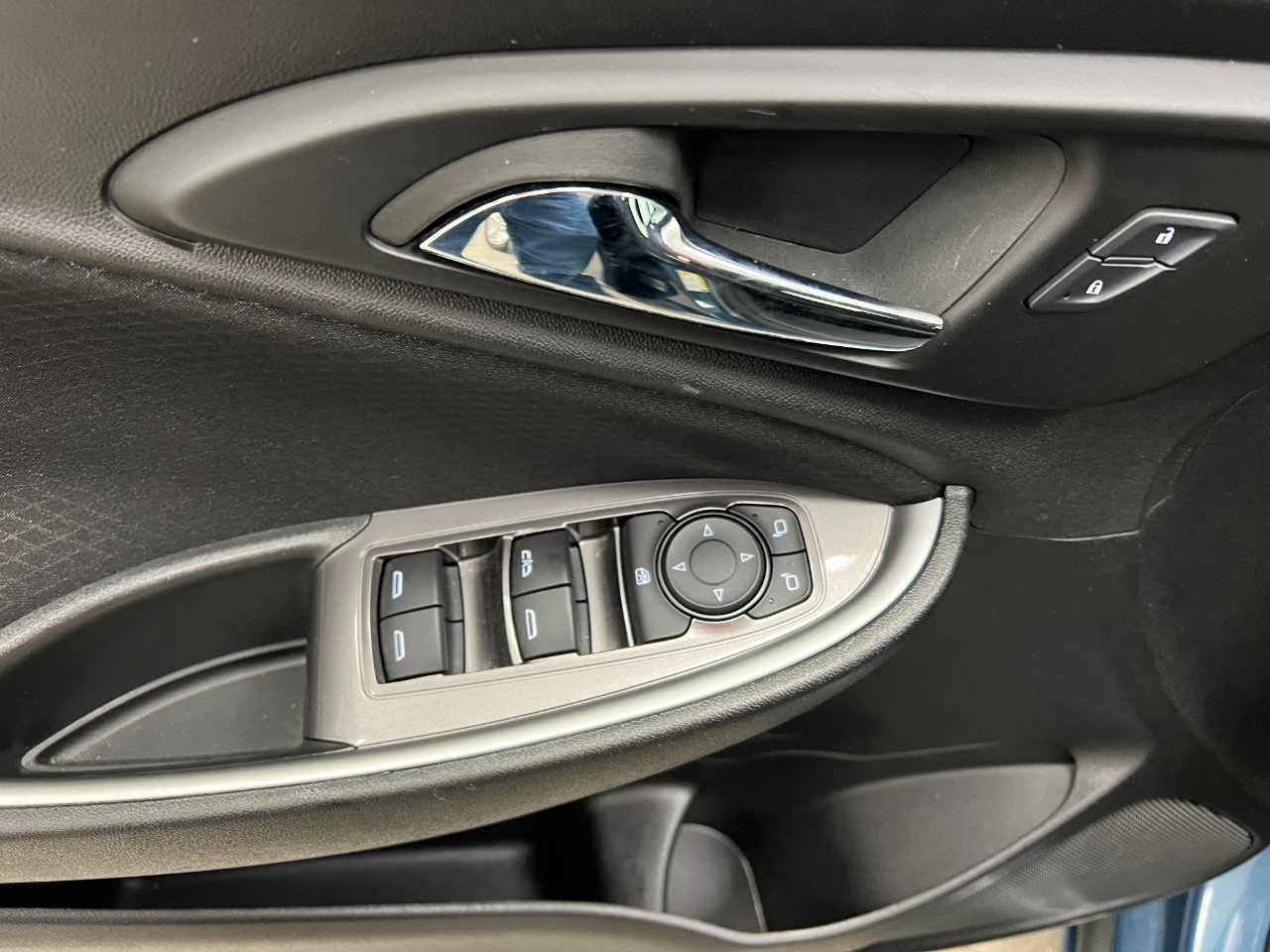Used 2024 Chevrolet Malibu LT image 28