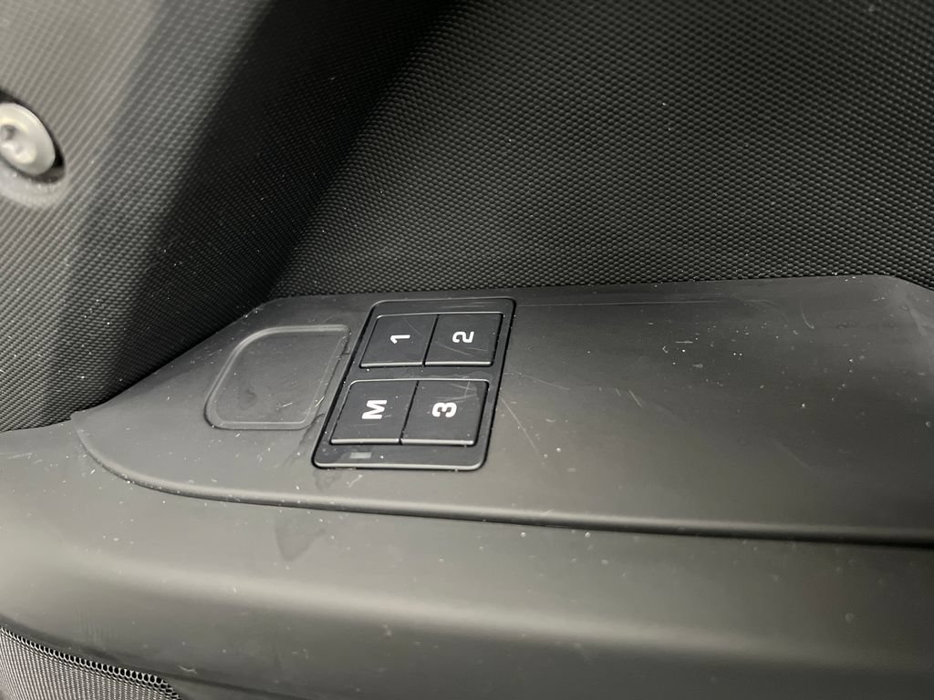 Used 2025 Land Rover Defender 110 S AWD/4WD image 34