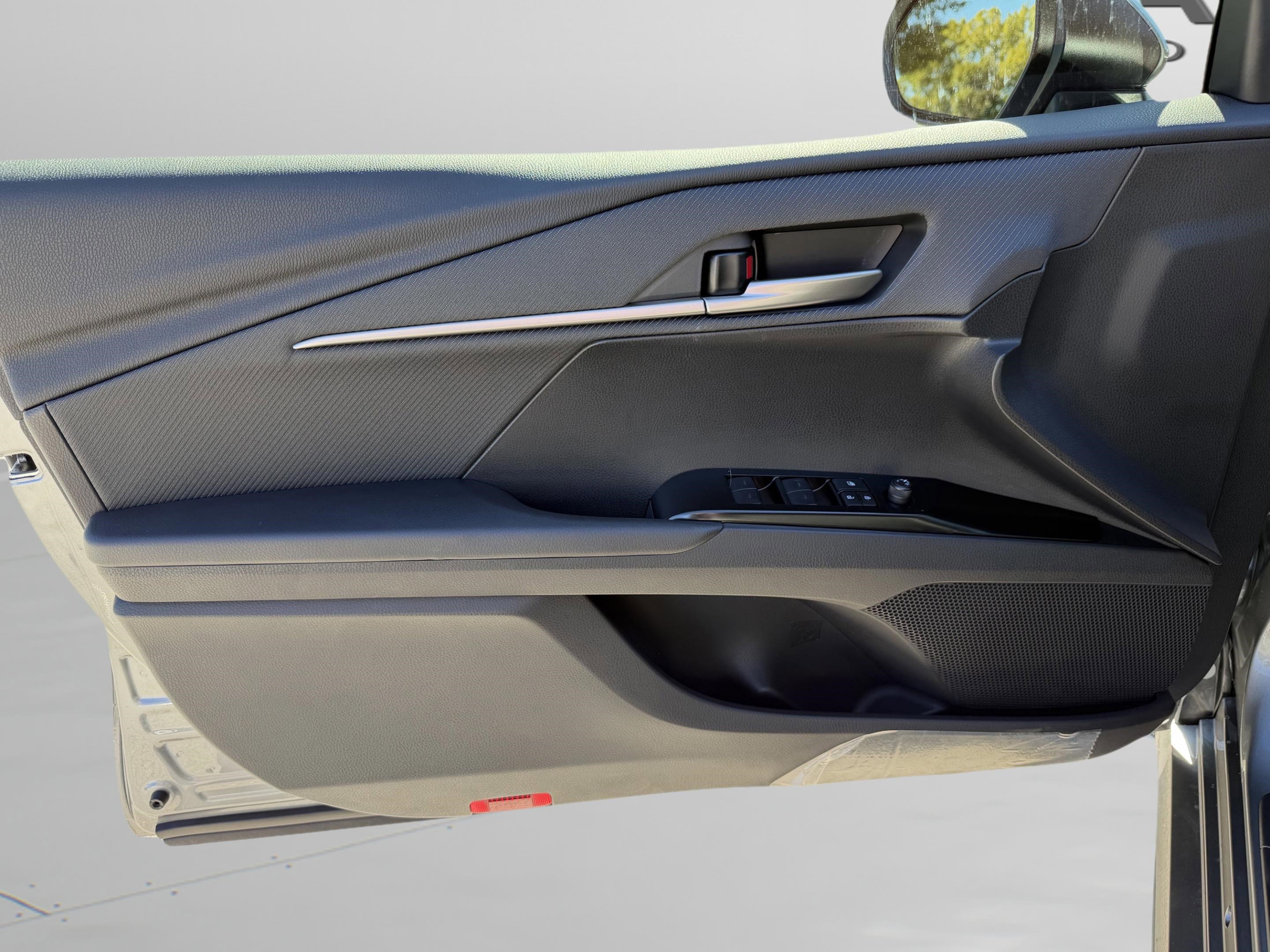 New 2026 Toyota Camry SE image 18