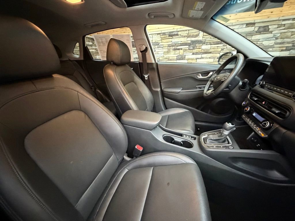 Used 2023 Hyundai Kona Limited w/ Cargo Package image 15