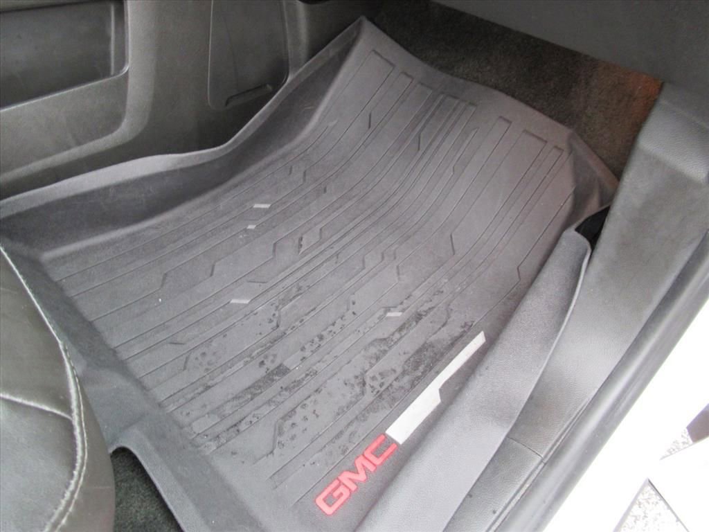 Used 2017 GMC Terrain SLT image 26