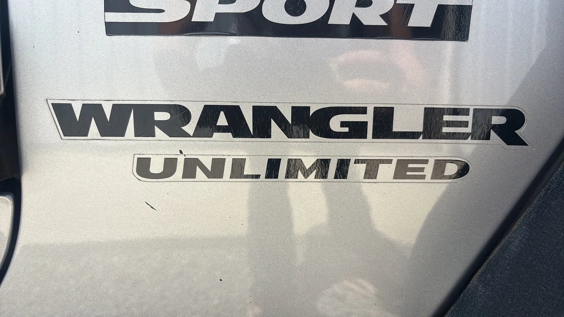 Used 2013 Jeep Wrangler Unlimited Sport AWD/4WD image 9