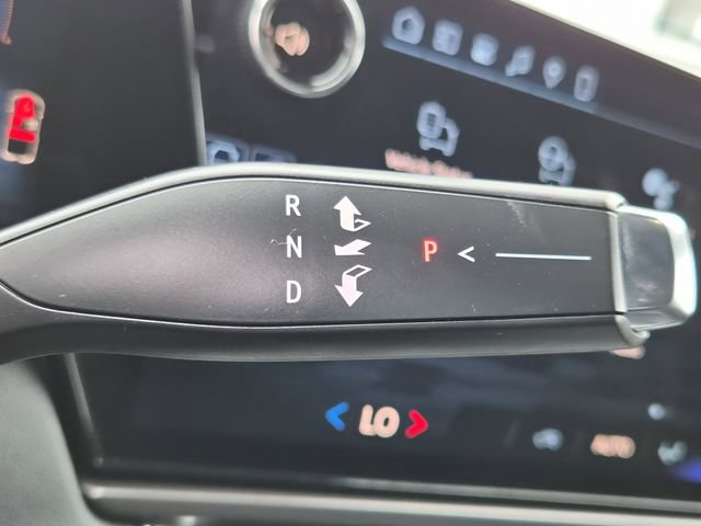 Used 2025 Chevrolet Equinox EV LT image 28