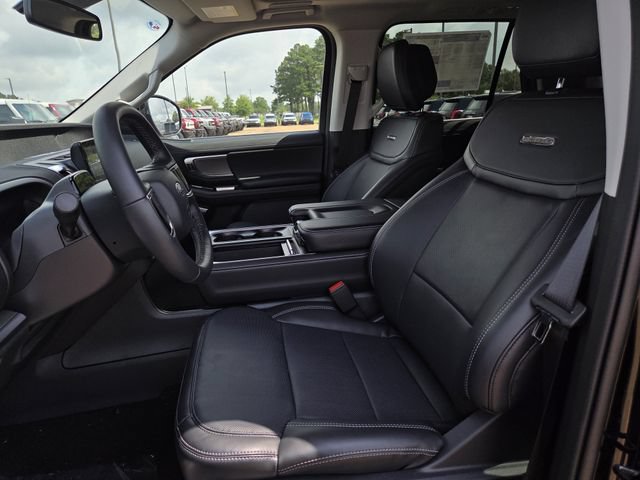 New 2026 Ford Expedition Platinum w/ Driver's Package AWD/4WD image 11