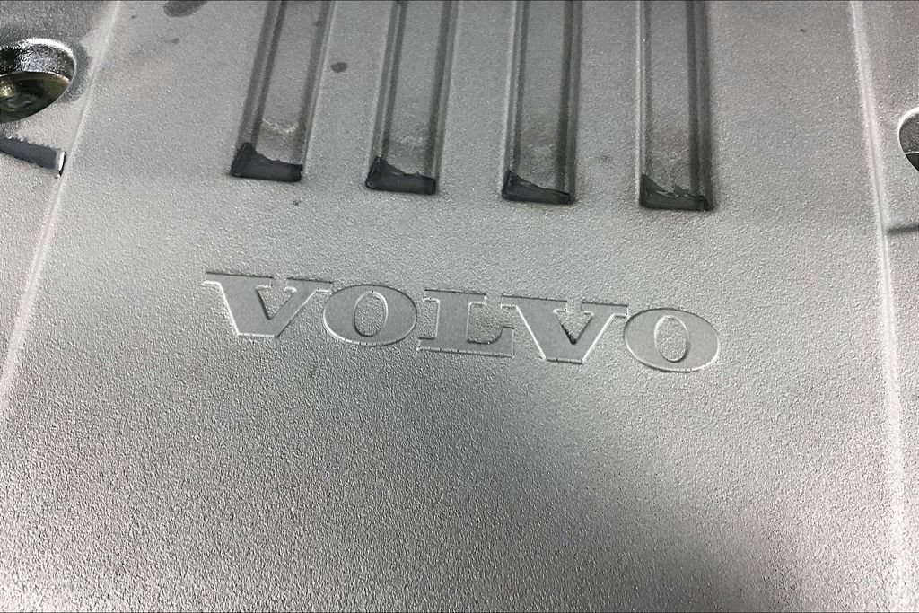 Used 2024 Volvo XC60 B5 Core AWD/4WD image 31