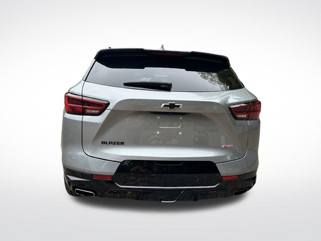 Used 2024 Chevrolet Blazer RS w/ Enhanced Convenience Package FWD image 8