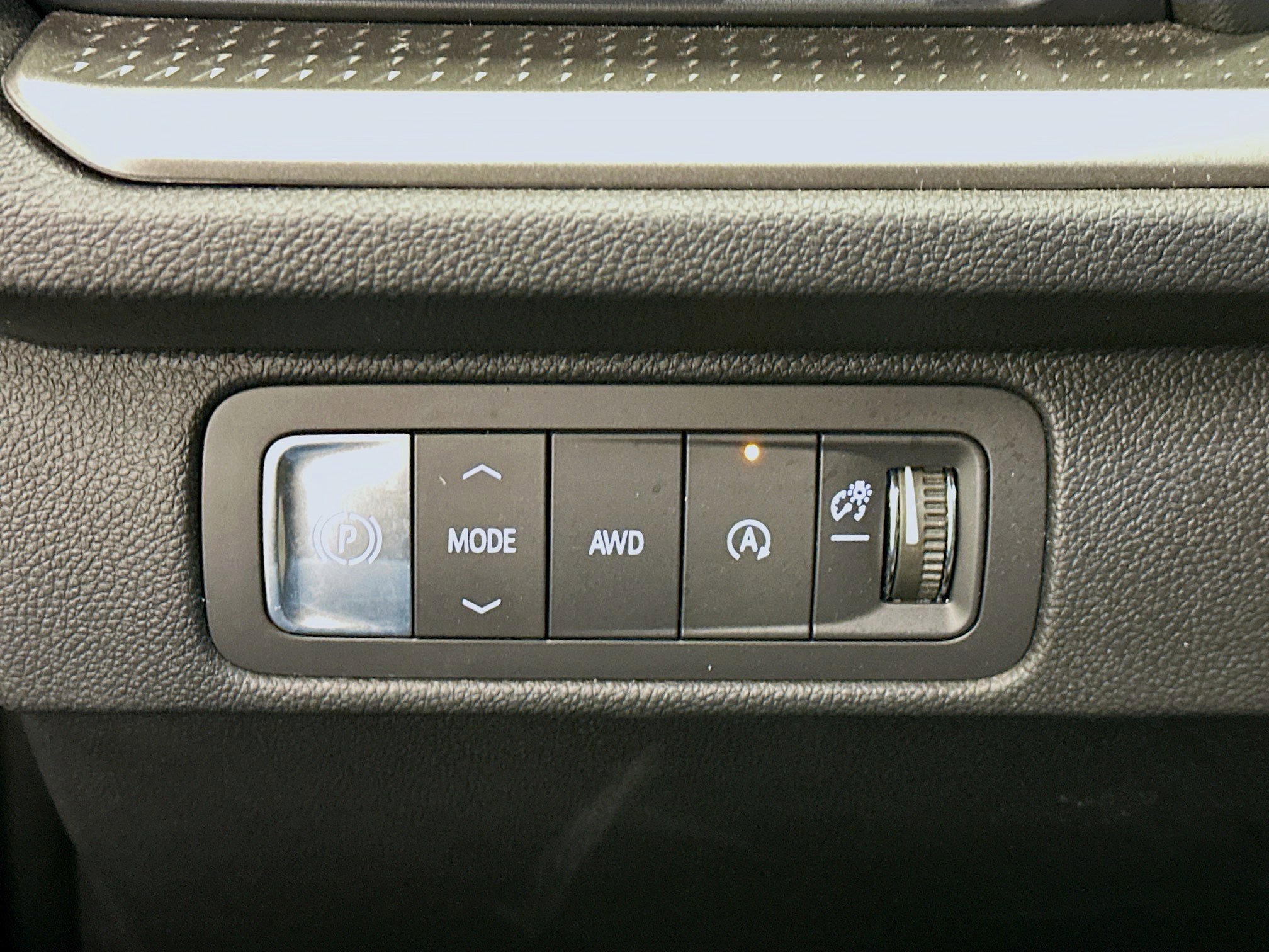 Used 2025 Chevrolet Traverse LT image 17