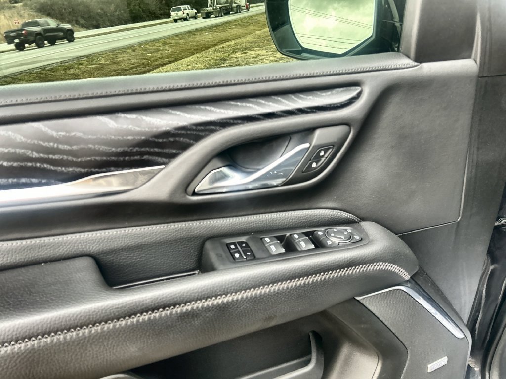 Used 2023 GMC Yukon Denali AWD/4WD image 19