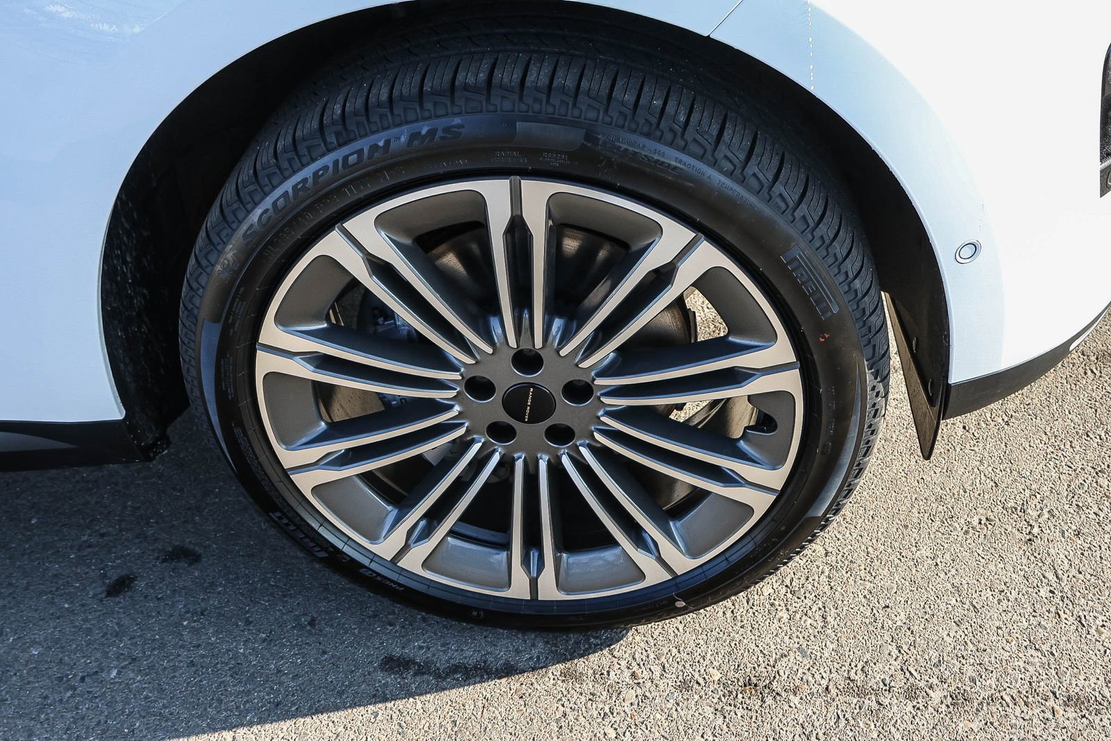 New 2026 Land Rover Range Rover Sport SE image 14