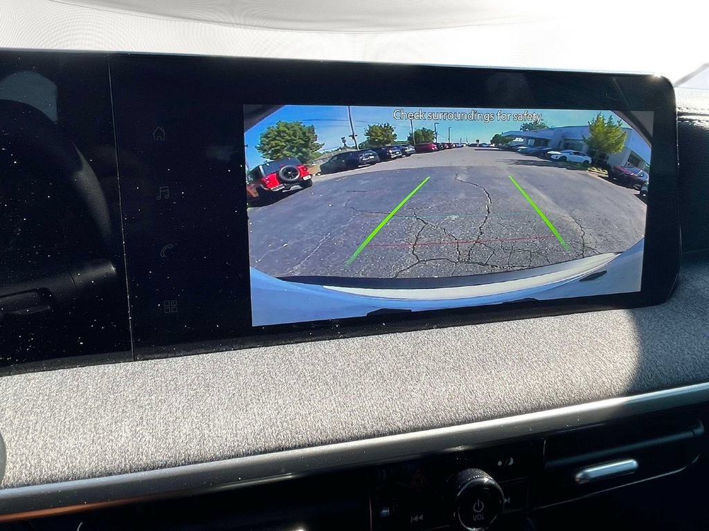 Used 2026 Nissan Kicks SV FWD image 25