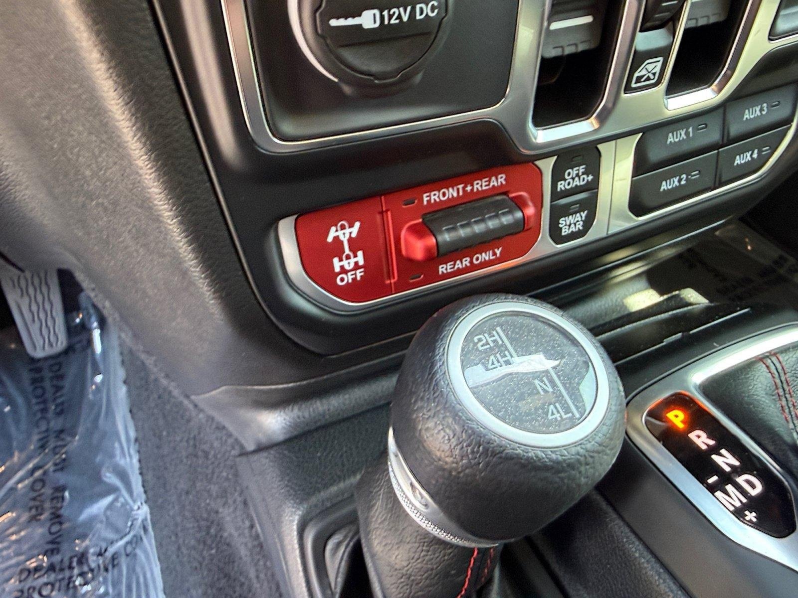 Used 2021 Jeep Wrangler Unlimited Rubicon w/ Cold Weather Group AWD/4WD image 29