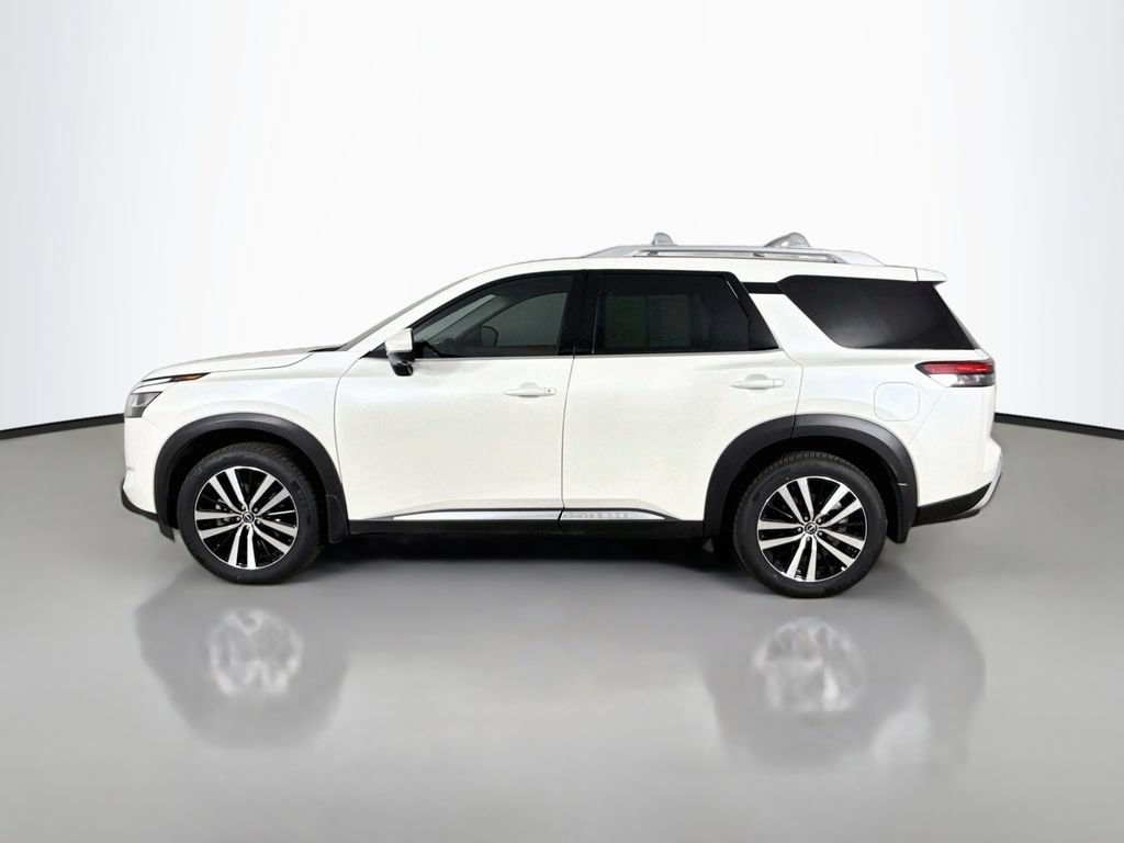 Used 2023 Nissan Pathfinder Platinum AWD/4WD image 4