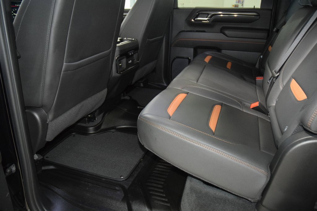 Used 2024 GMC Sierra 2500 AT4 w/ Technology Package image 42