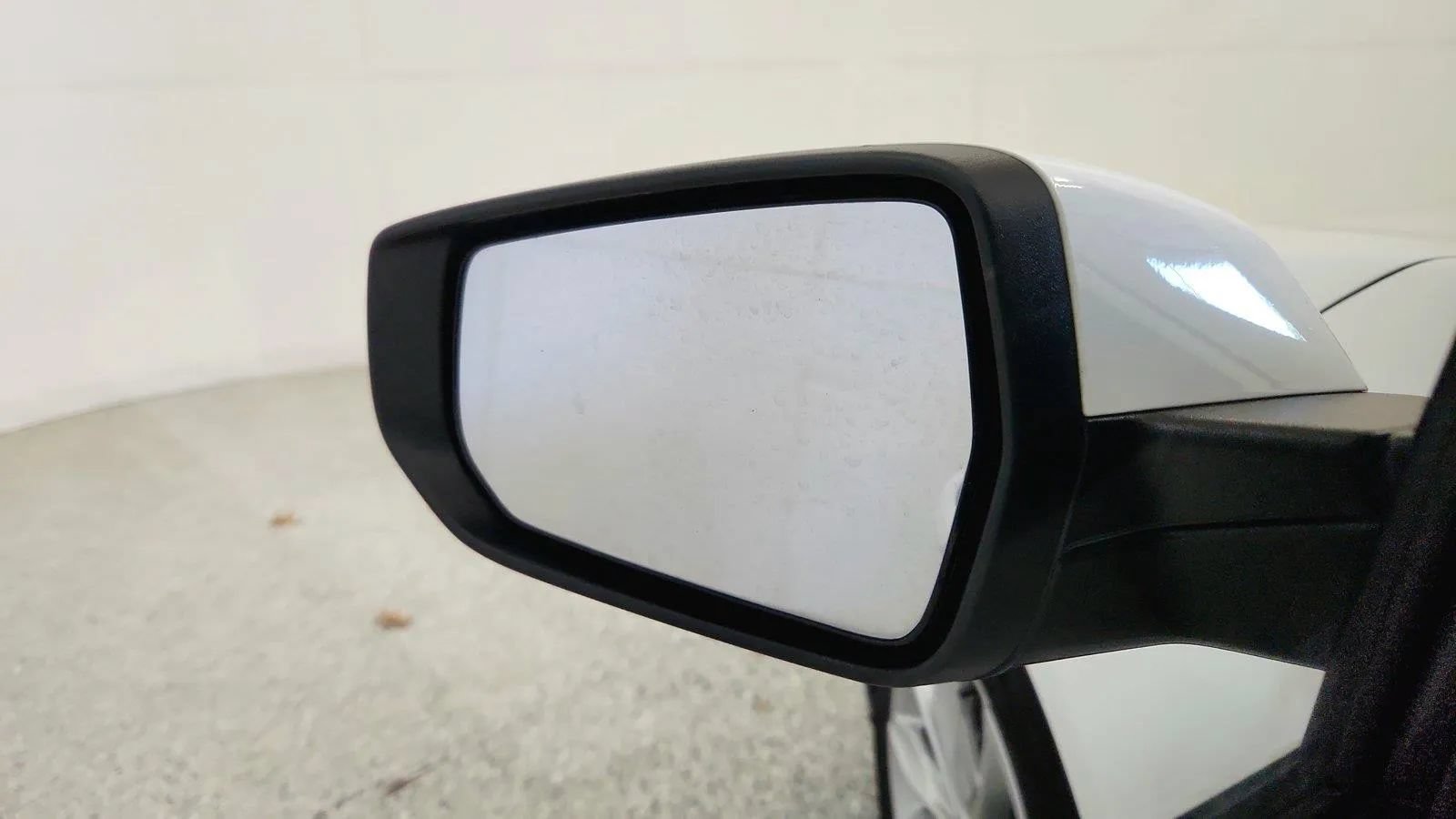 Used 2025 Chevrolet Malibu LT FWD image 16