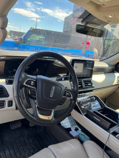 Used 2018 Lincoln Navigator L Reserve w/ Technology Package AWD/4WD image 13