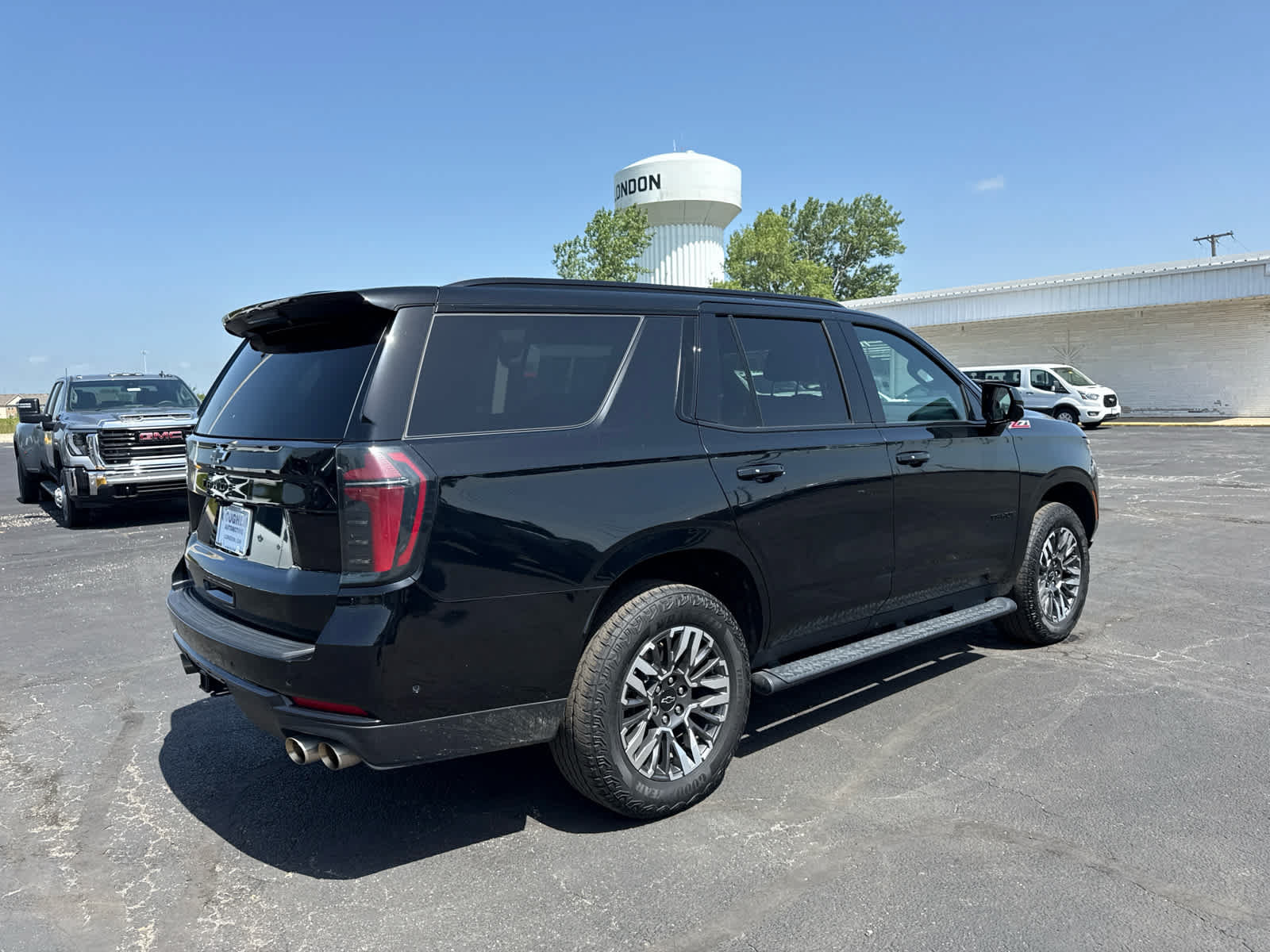 Certified 2025 Chevrolet Tahoe Z71 AWD/4WD image 5