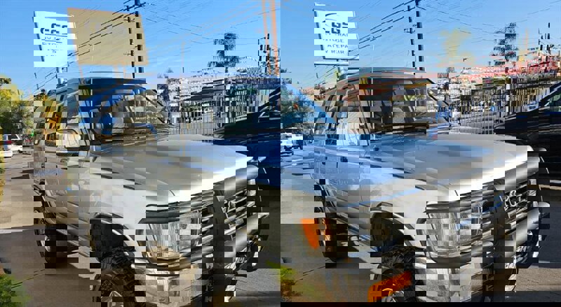 Used 1994 Toyota 4Runner SR5 image 2