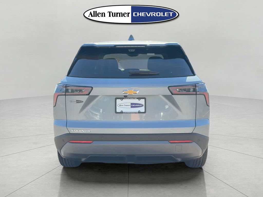 New 2026 Chevrolet Equinox LT w/ Convenience Package II FWD image 5