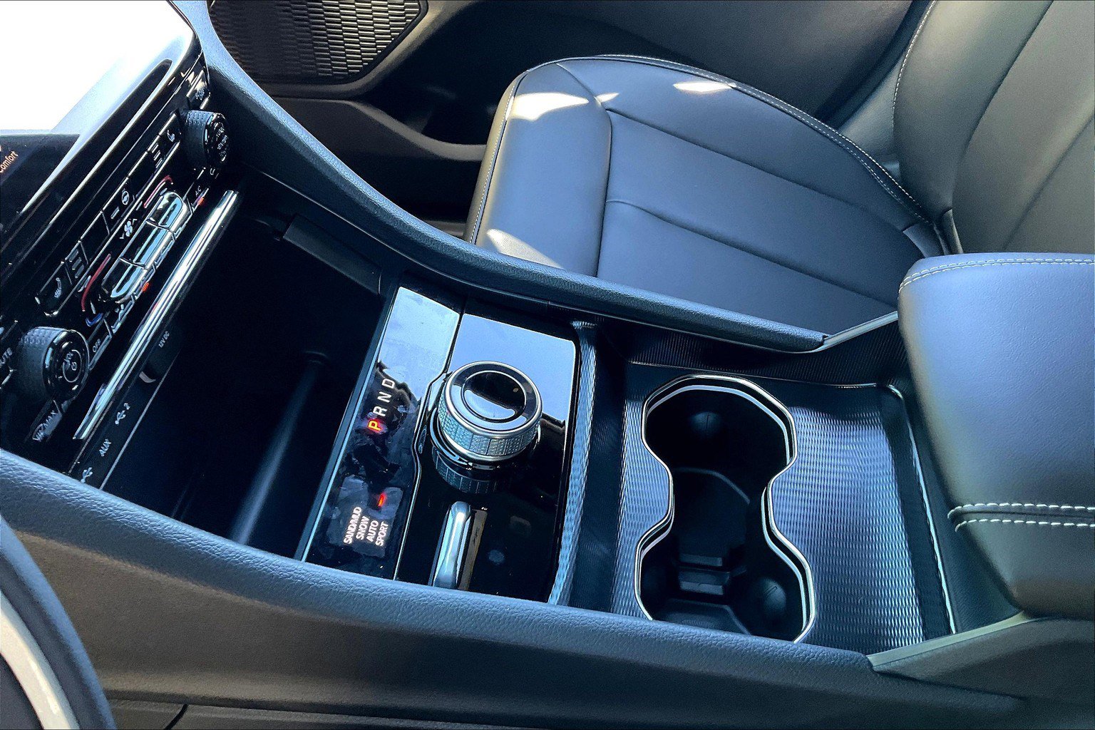 New 2025 Jeep Grand Cherokee L Limited image 8