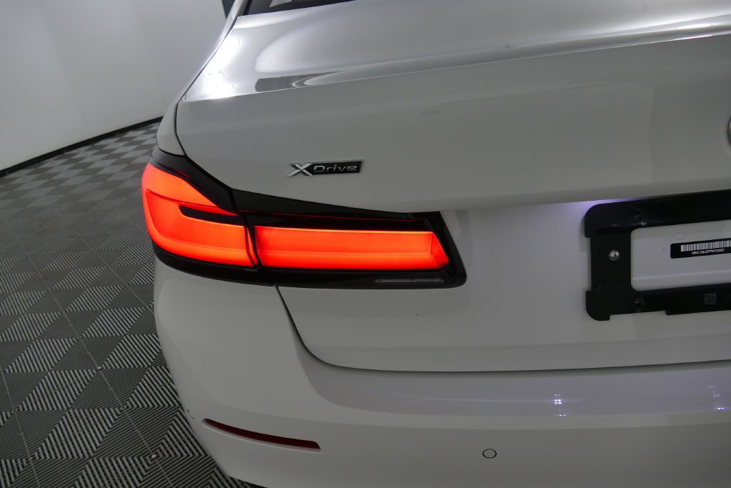 Used 2023 BMW 530i xDrive w/ Premium Package AWD/4WD image 32