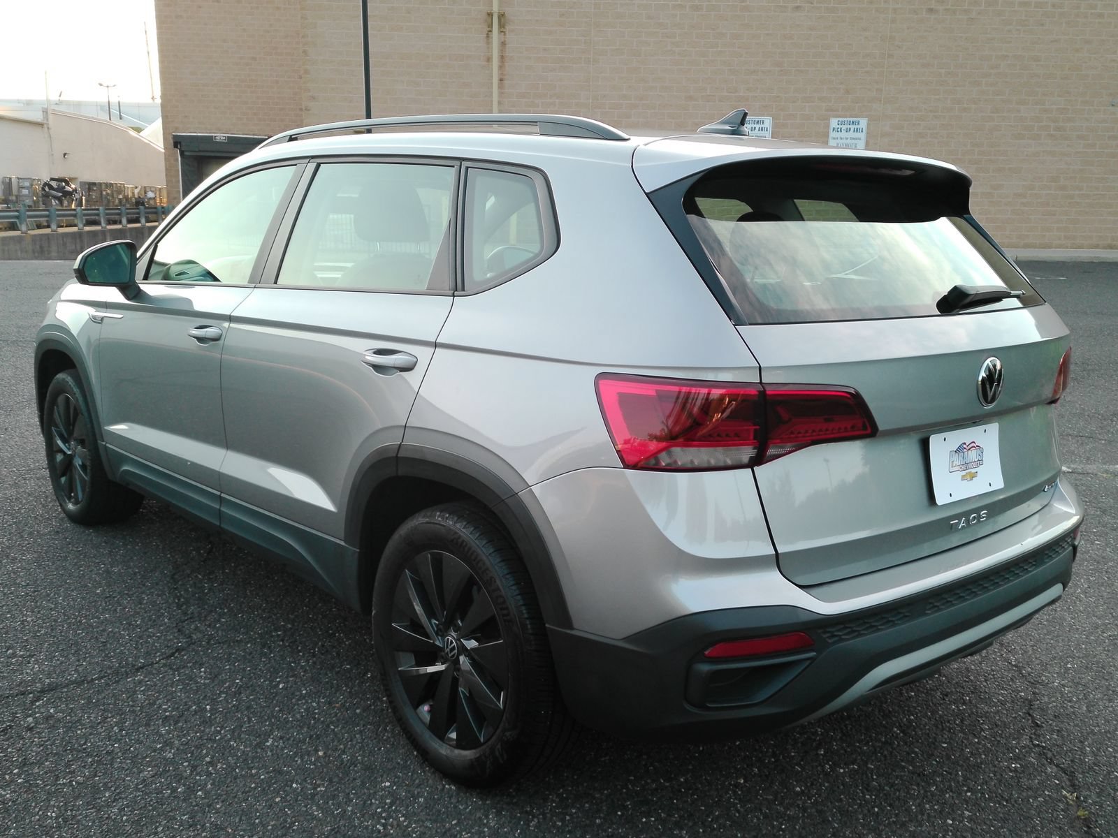Used 2022 Volkswagen Taos S AWD/4WD image 5
