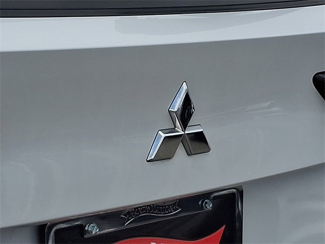 Used 2022 Mitsubishi Outlander ES image 38