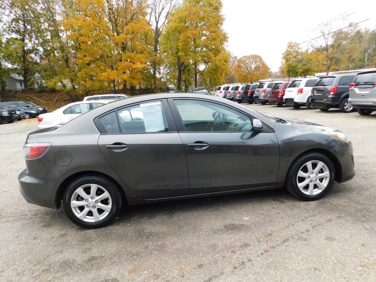 Used 2010 MAZDA MAZDA3 i Touring image 10