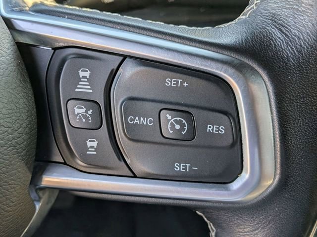 Certified 2019 Jeep Wrangler Unlimited Sahara w/ Quick Order Package 24M Moab AWD/4WD image 33