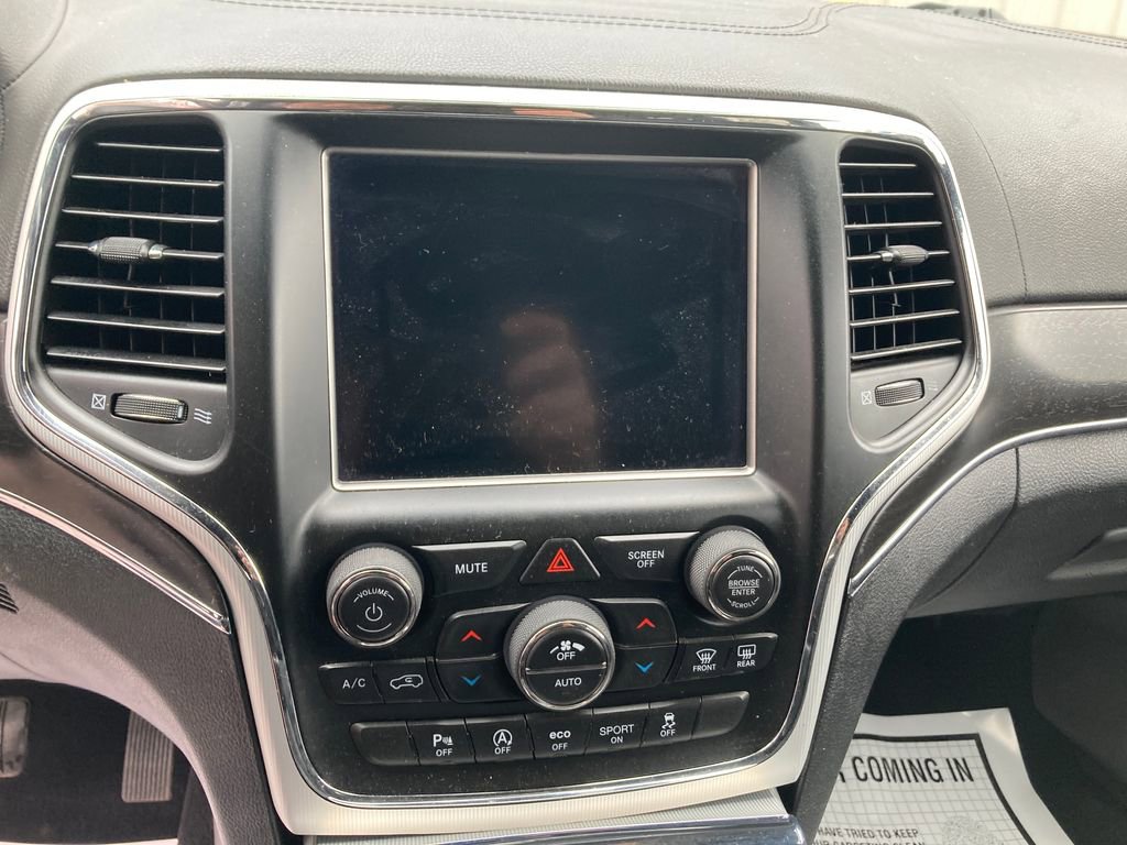Used 2018 Jeep Grand Cherokee Limited image 22