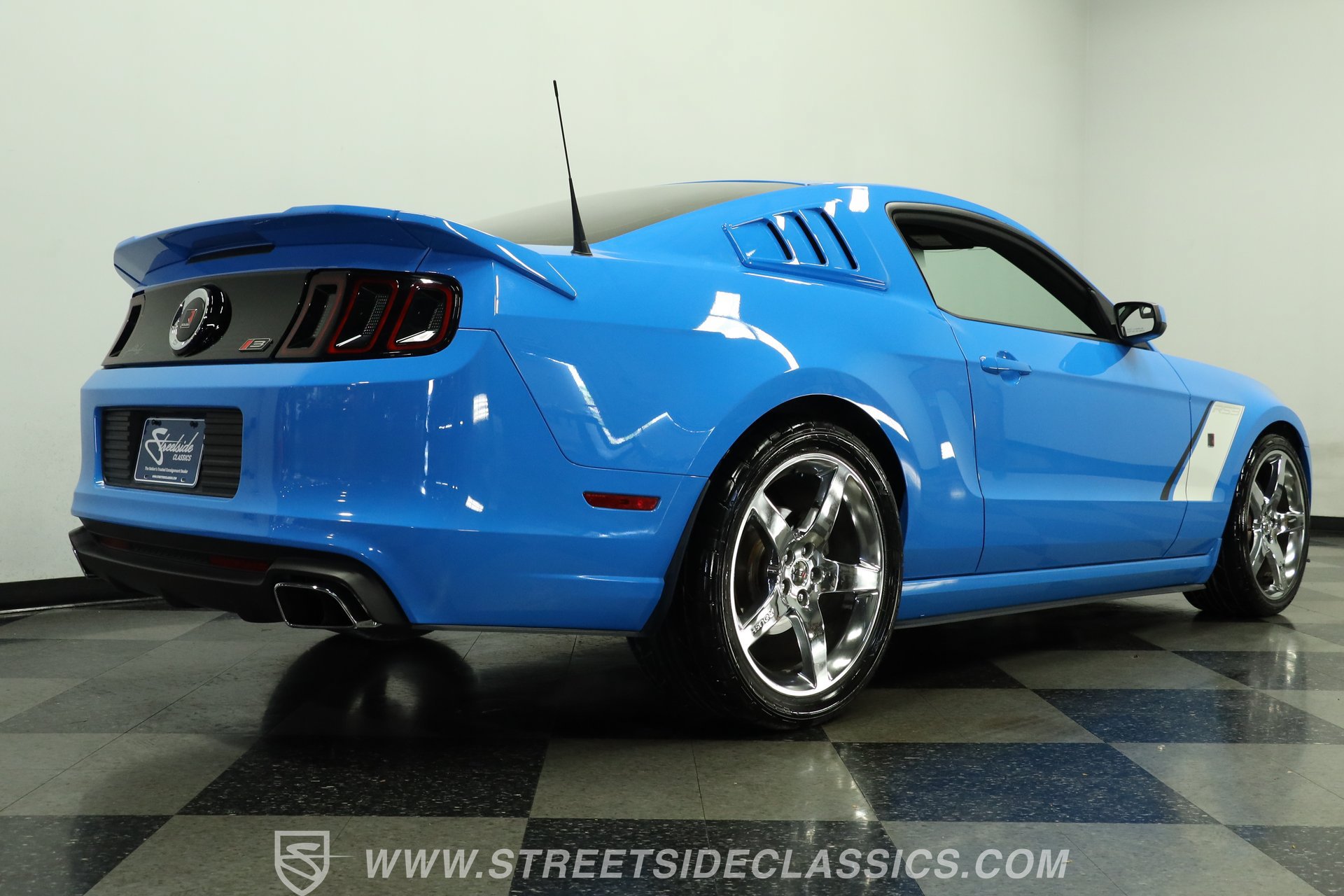 Used 2013 Ford Mustang GT Premium w/ GT Track Pkg RWD image 26