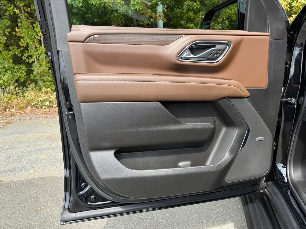 Certified 2024 Chevrolet Suburban High Country w/ Premium Package 2 AWD/4WD image 57